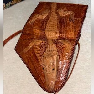 Vintage 1950s–1960s genuine alligator leather purse